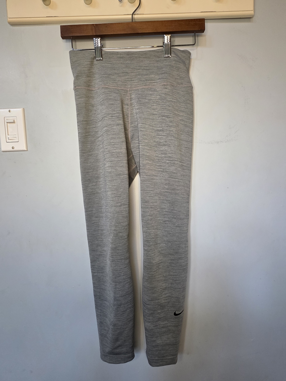 Nike Dri-Fit Gray Heathered Leggings Small